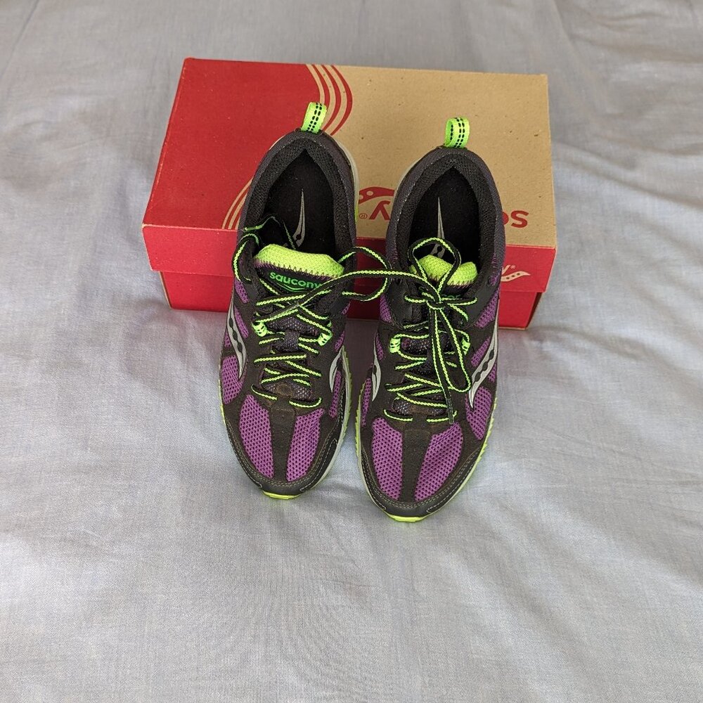 Saucony Trail/Workout sneaker- Size 9M - Picture 6 of 8